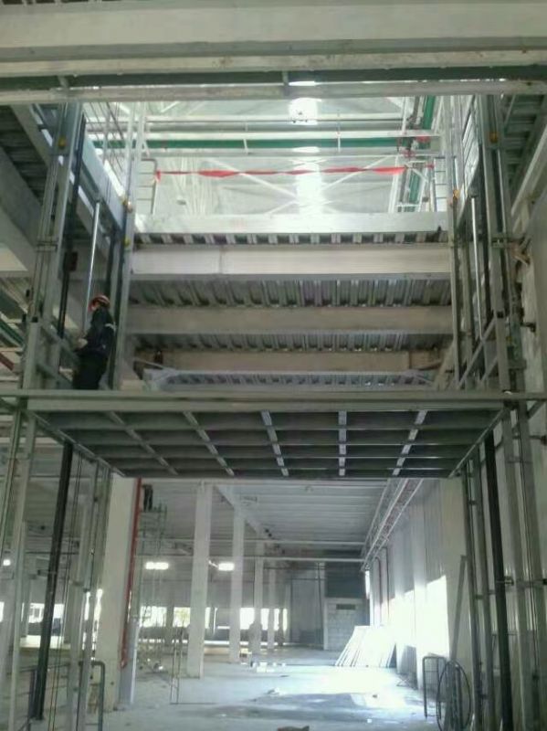 導(dǎo)軌式液壓升降載貨平臺